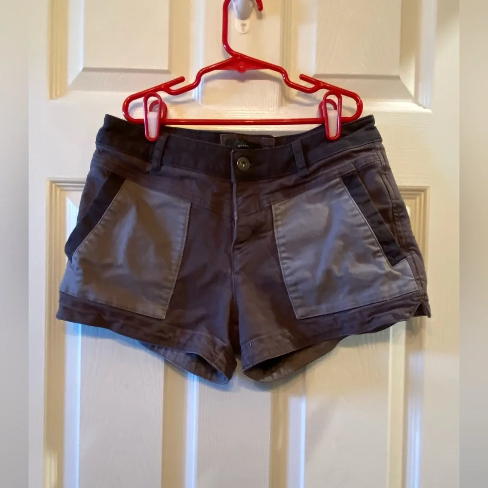Prana short shorts - Picture 1 of 9